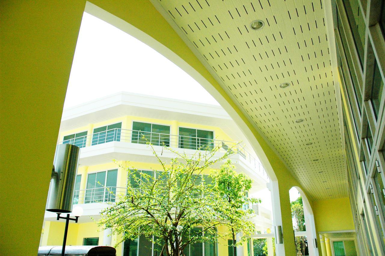 Caza V1 Serviced Apartment Rayong Exterior photo
